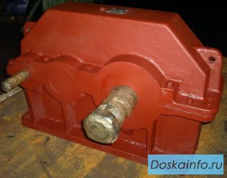 Редуктор 1Ц2У-200-25-12 продам.