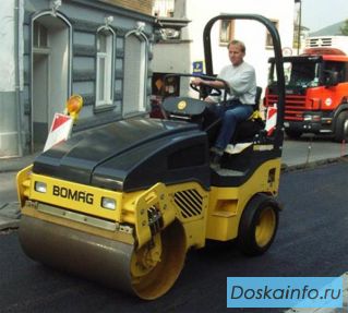 Каток тротуарный bomag BW 100-AC