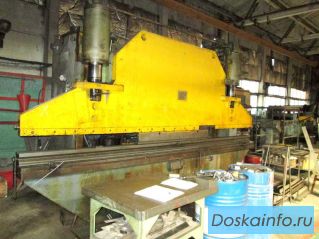 ИА1432А Пресс кромкогибочный 160тн 5 метров