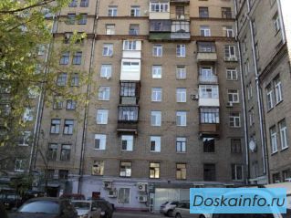Сдам 3-х комнатную квартиру рядом с метро