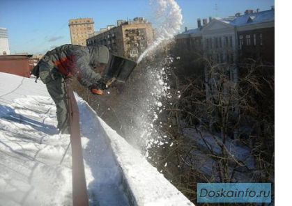 Очистка крыш от снега и наледи