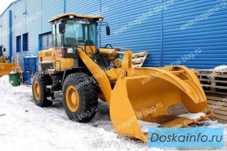 Фронтальный погрузчик SDLG 933L+лесозахват.