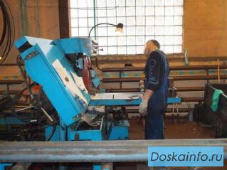 Продается         ленточно-пильный      станок 8А544 2001 г.