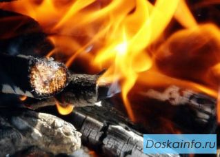Дрова колотые в вязанках