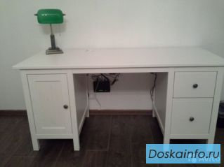 Продам письменный стол Хемнэс (икеа)