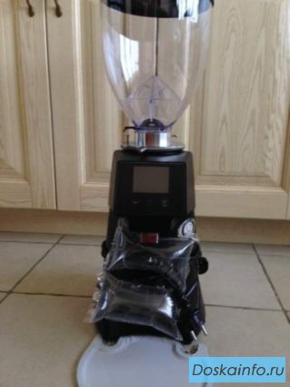 Продам профессиональную кофемолку Fiorenzato F64 E