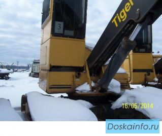 Гусеничный лесопогрузчик  TigerCat T240B