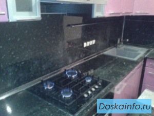 Хозяйка.Сдаю посуточно заочн, командир комнату в центре посуточно.