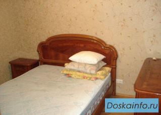 Сдается квартира на длительный срок на Пионерском пер. дом 8.