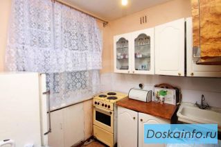 Продается 2-х комнатная квартира в 5-ти этажном кирпичном доме