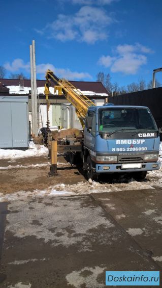Установка столбов, свай;