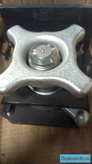 Замок для поперечной балки JOST QT206V-C ( 915.561.500 )