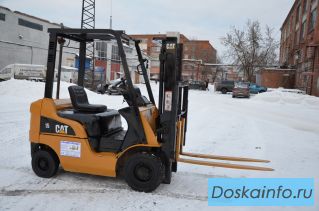 Дизельный погрузчик Caterpillar dp15nt