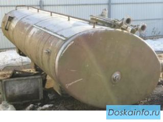 Емкость нержавеющая, объем — 5 куб.м., горизонтальная овальная
