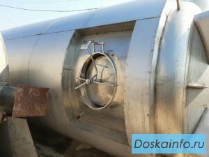 Емкость нержавеющая, объем -10 куб. м., вертикальная, рубашка, термоизоляция инв 1029