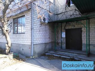 Продаю четырёхкомнатную квартиру по улице ул. Артема