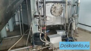 Акратофор нержавеющий, объем -15 куб.м., вертикальный, с рубашкой