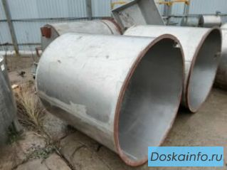 Емкости нержавеющие, объем — 1,3 куб. м., вертикальные