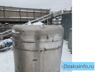 Емкость нержавеющая, объем — 0,8 куб. м., вертикальная, инв 1242