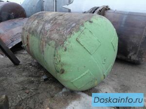 Емкость нержавеющая, объем — 2 куб. м., толстостенная