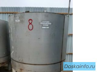 Емкости нержавеющие, объем — 2,4 куб. м., вертикальные