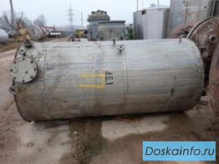 Емкость нержавеющая, объем — 3 куб.м., вертикальная