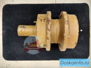'Каток поддерживающий 141-30-00565 Komatsu '