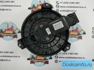 Мотор отопителя XB00001057 Hitachi
