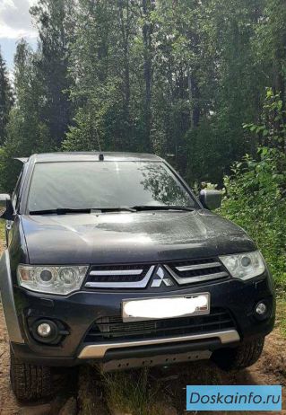 Продам автомобиль MITSUBISHI L 200 2014 г.в.