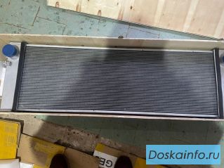 Радиатор охлаждения водяной XB00004994, XB00004995 Hitachi 