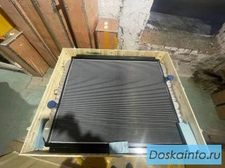 Радиатор охлаждения водяной 4649913 Hitachi