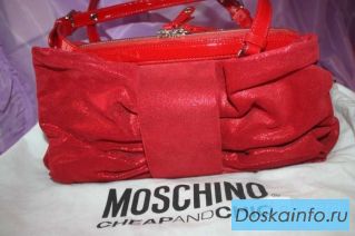 Сумка moschino италия красная замша натуральная лазерная лак кожа бант принт дизайн декор топ лакова