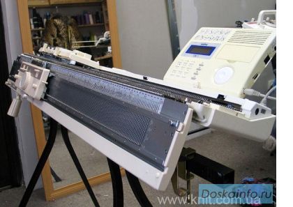 Продам вязальную машину Brother KH970/KR850