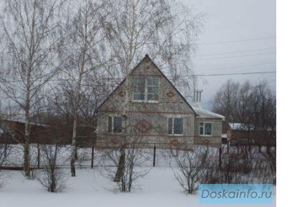Двухэтажный дом + 1 га земли и прямой спуск к водоему