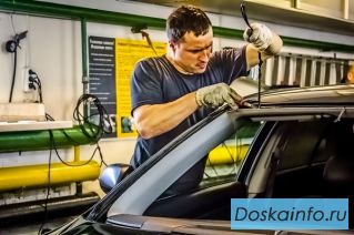 Необходимо быстро поменять автомобильное стекло?