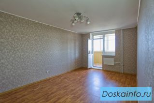 Двухкомнатная квартира с ремонтом. Рядом ТЦ «Красная Площадь.