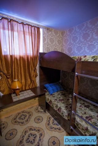 Недорогой хостел у пруда в 5 минутах в Барнауле