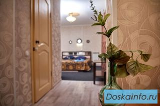 Барнаульская гостиница в километре от пруда в парке