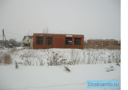 Продаю недостроенное здание магазина