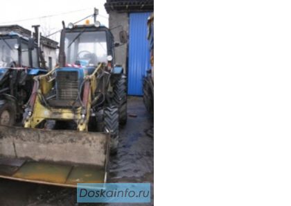 МТЗ 82 с фрезой  для ямочного ремонта,