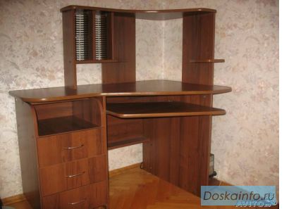Компьютерный угловой стол