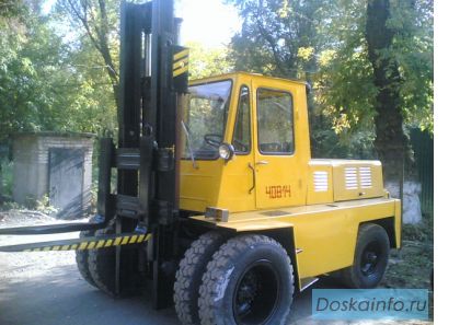Продаем погрузчик вилочный Львовский