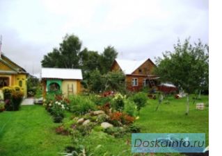 Участок с коттеджем