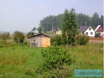 Участок с видом на озеро