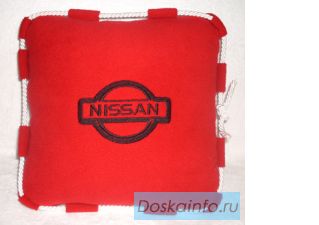 Декоративные подушки с логотипом авто