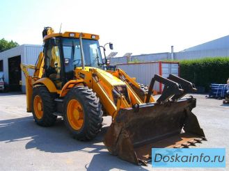 Экскаватор-погрузчик JCB 4CX 4X4