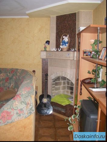 Продам 6ти струнную гитару в идиальном состоянии, черного цвета.