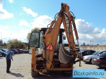 Экскаватор-погрузчик Case 695SR 2007г.в.