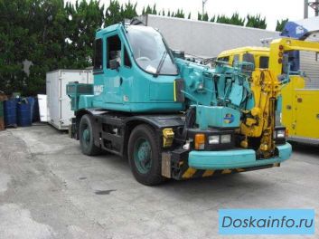 Самоходный кран Komatsu LW100-1E