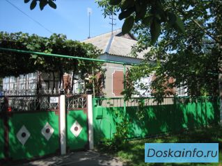 Дом с мебелью и автомобилем на квартиру.